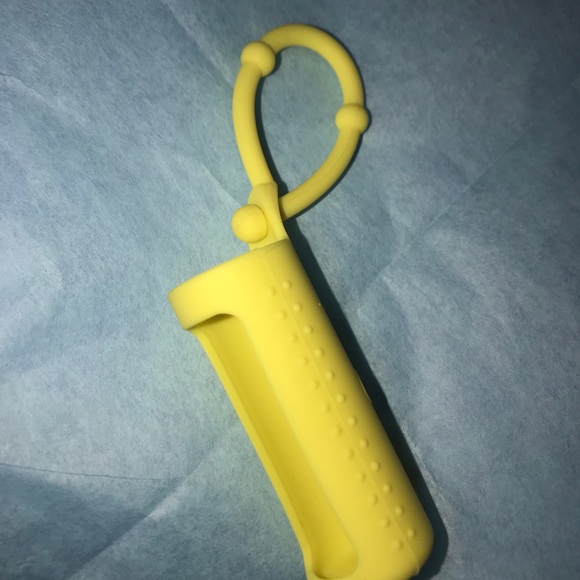 10ml Essential Oil Roller Key Chain/ Bag Holder - Picture 2 of 4